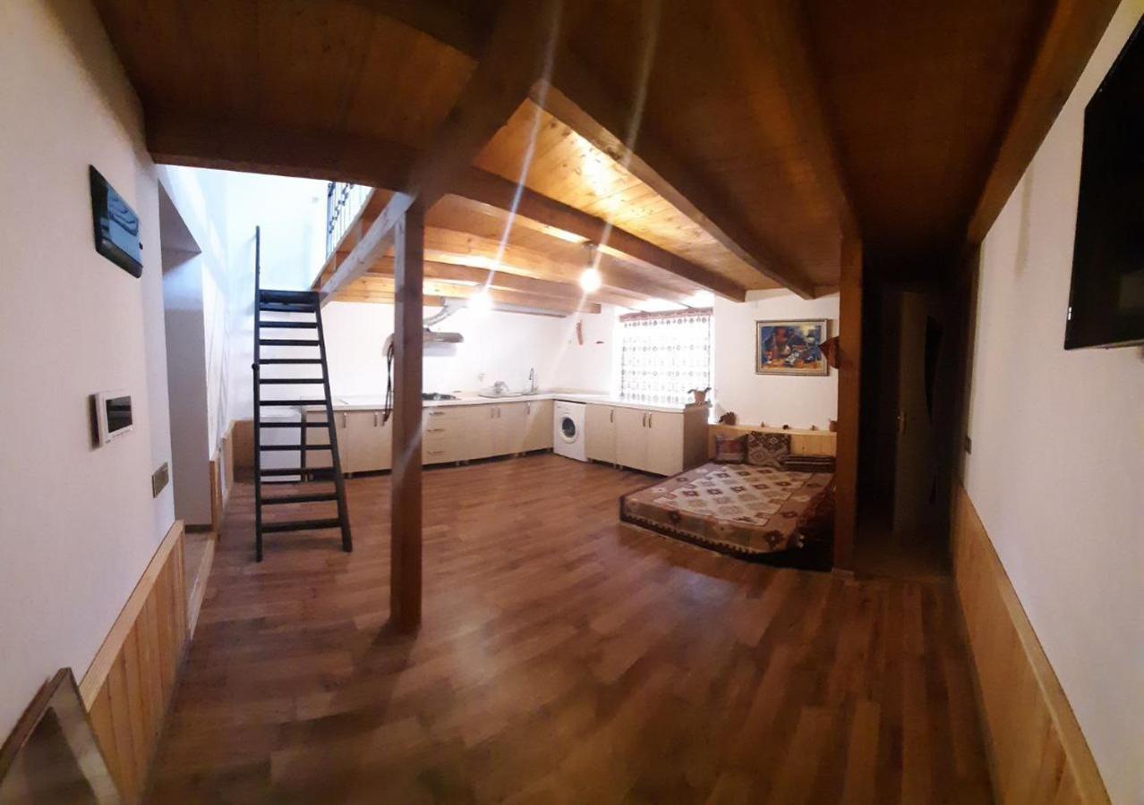 Apartment East